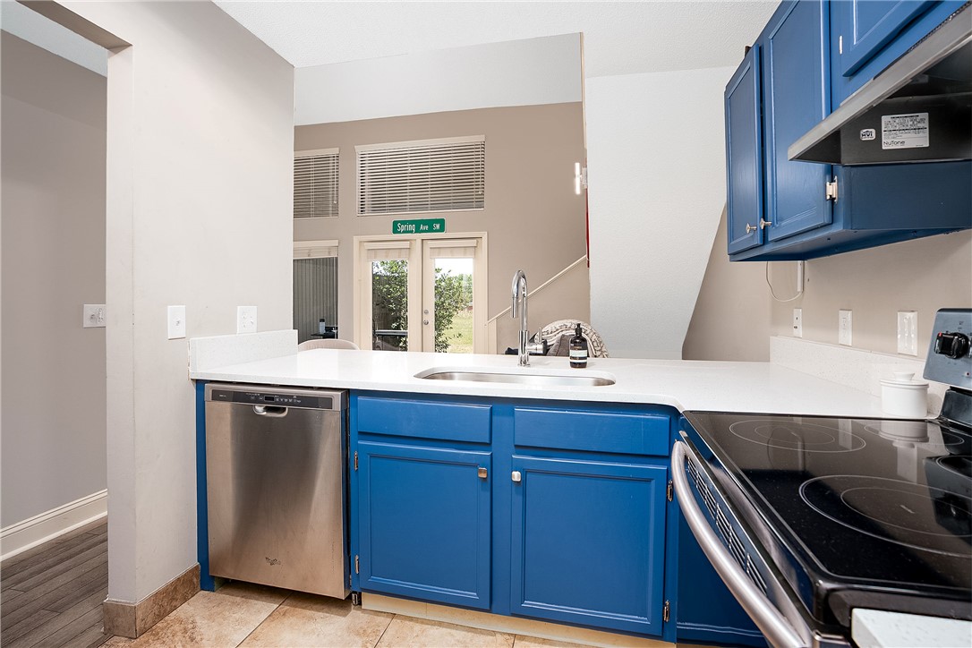 1008 STONEGATE Drive C