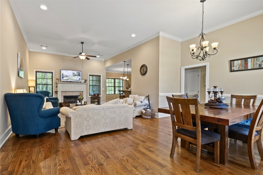 1730 SCARSBORO Lane