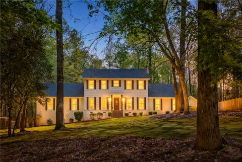 Photo of 2515 MIDDLE BROOK Lane, Auburn, AL 26830 (MLS # 179745)