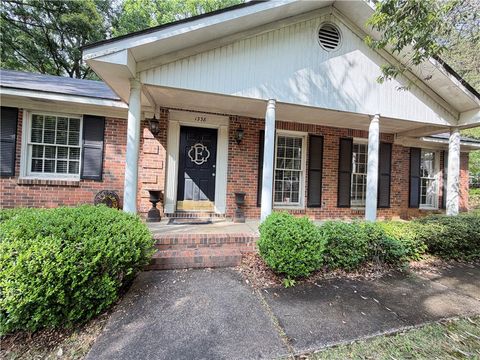 Photo of 1338 PEACHTREE Lane, Auburn, AL 36830 (MLS # 180250)