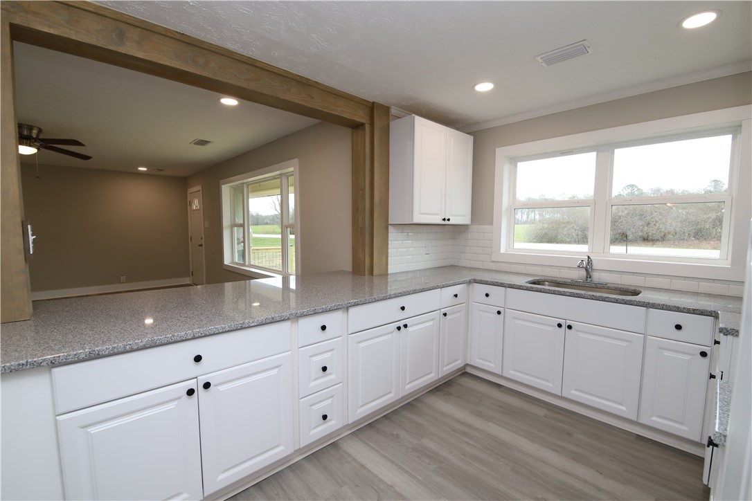 21135 US Highway 431