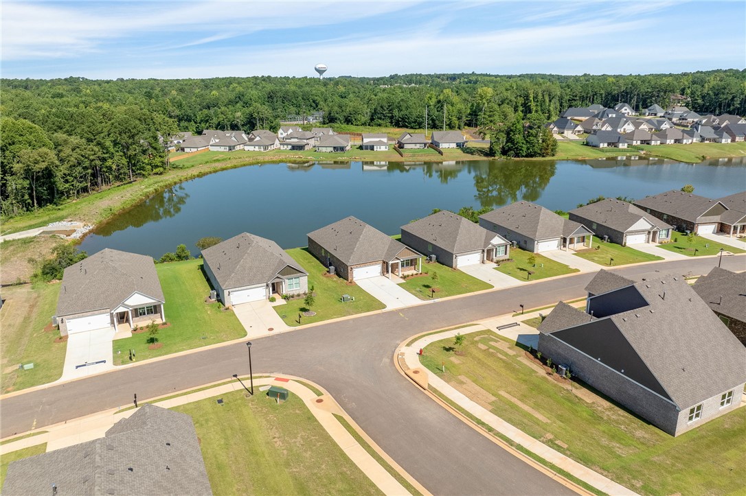 2515 FARMVILLE LAKES Drive