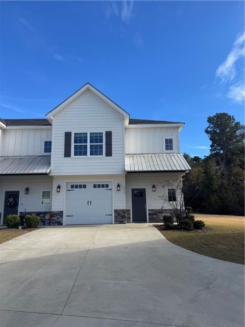 Photo of 1434 Gatewood Place, Auburn, AL 36830 (MLS # 177586)