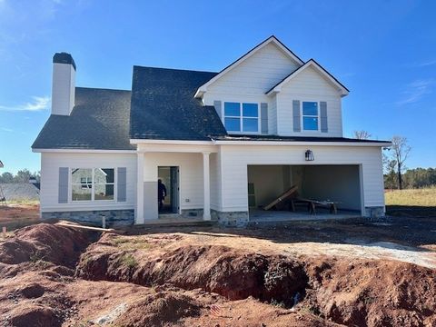 Photo of 1183 PALMER LEE Drive, Opelika, AL 36801 (MLS # 177482)