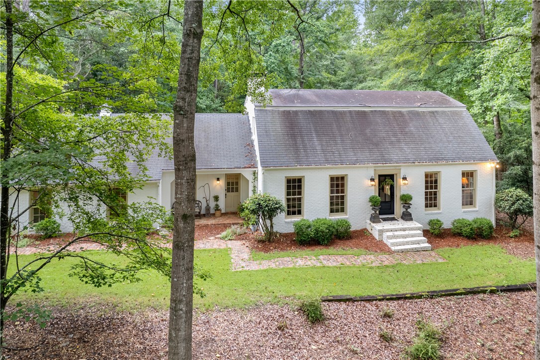 2521 MIDDLE BROOK Lane