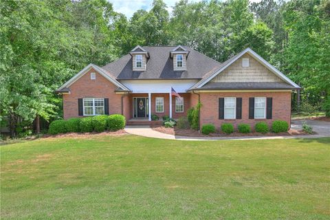 321 SAINT JAMES Drive Auburn AL 36830