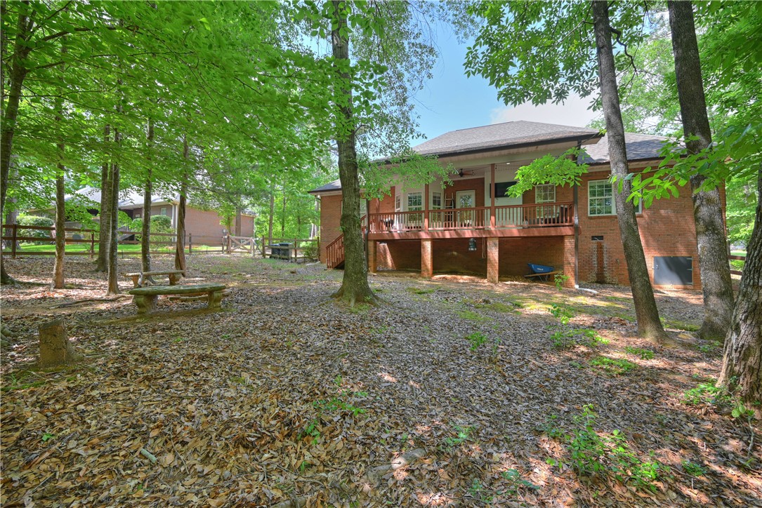 321 SAINT JAMES Drive