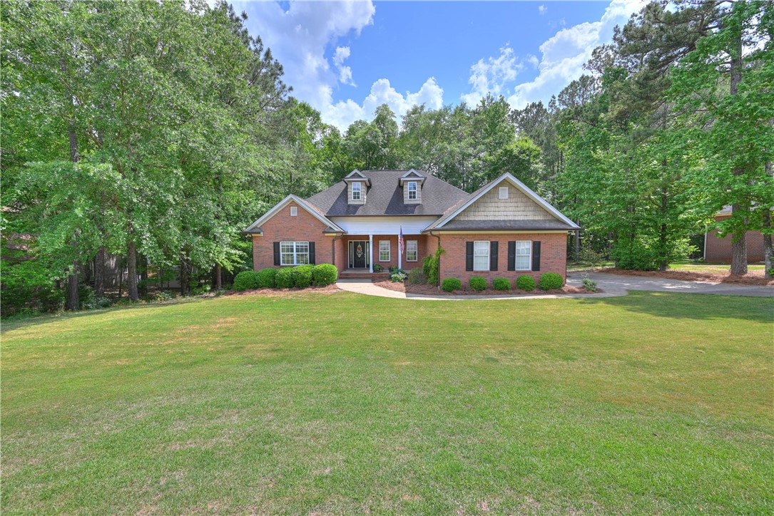 321 SAINT JAMES Drive