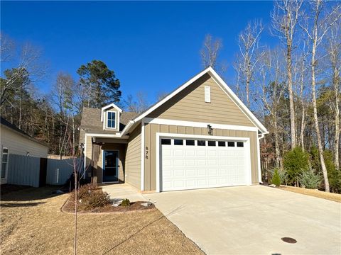 Photo of 878 VILLAGE Drive, Opelika, AL 36801 (MLS # 178242)