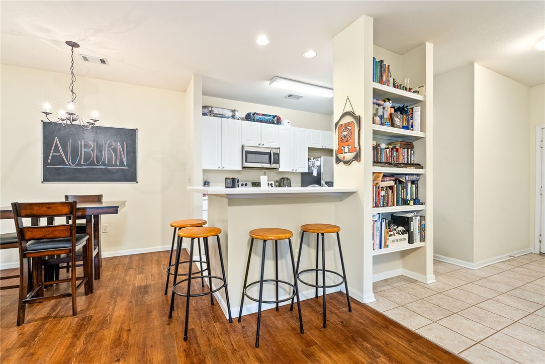 3297 S COLLEGE Street E101