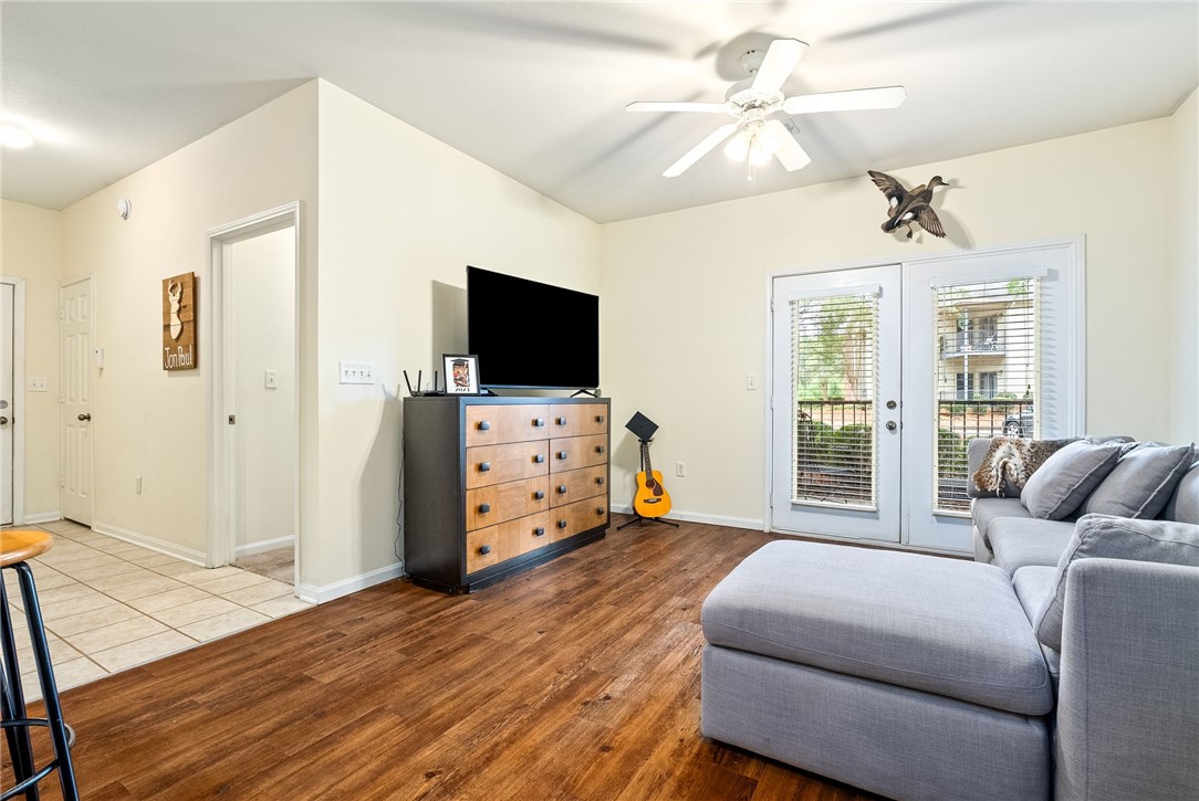 3297 S COLLEGE Street E101