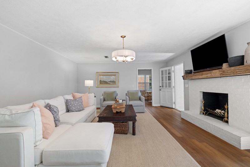 Auburn, Alabama 36830, United States, 3 Bedrooms Bedrooms, ,2 BathroomsBathrooms,Residential,Coming Soon,136853