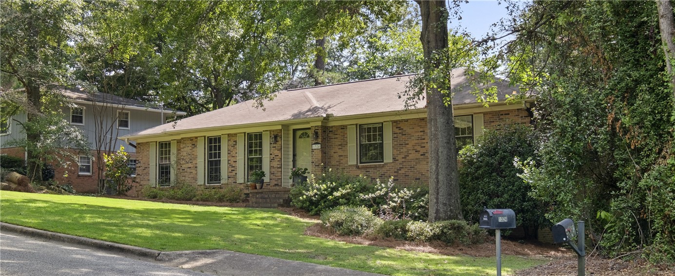 1324 AZALEA Drive