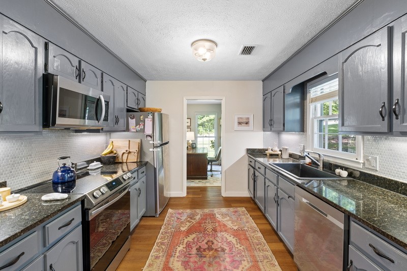 Auburn, Alabama 36830, United States, 3 Bedrooms Bedrooms, ,2 BathroomsBathrooms,Residential,Coming Soon,136853