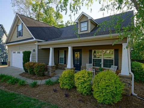 1201 LIVE OAK Circle Opelika AL 36801