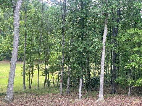 Photo of 0 GREENVIEW Lane, Dadeville, AL 36853 (MLS # 180428)