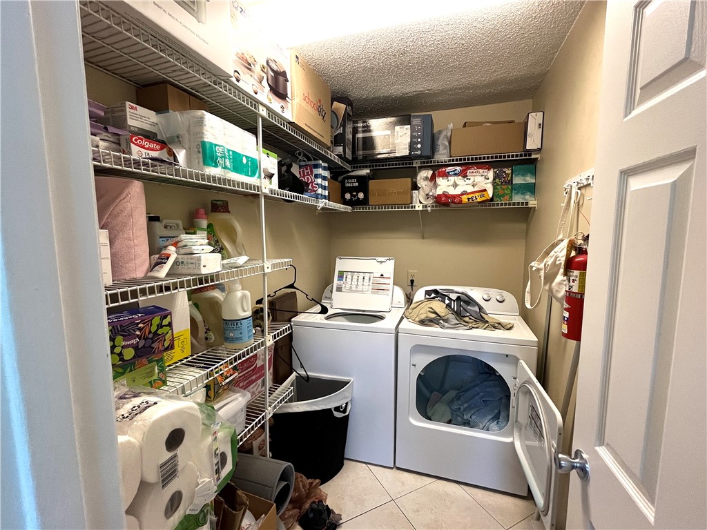 154 E UNIVERSITY Drive E205