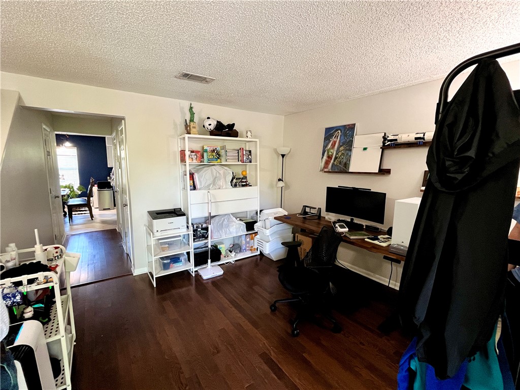 154 E UNIVERSITY Drive E205