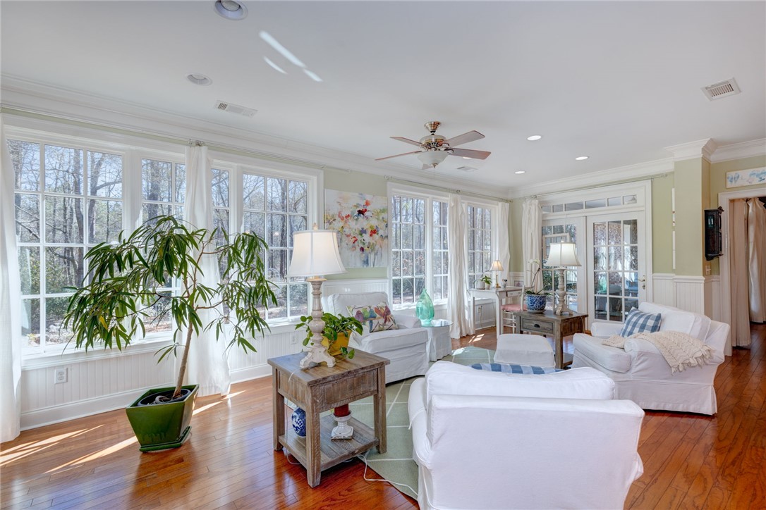 8387 SOCIETY HILL Road