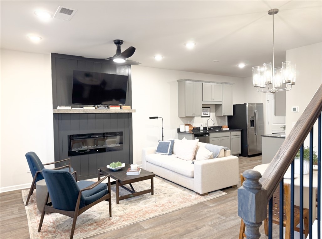 3281 Hamlet Drive 37