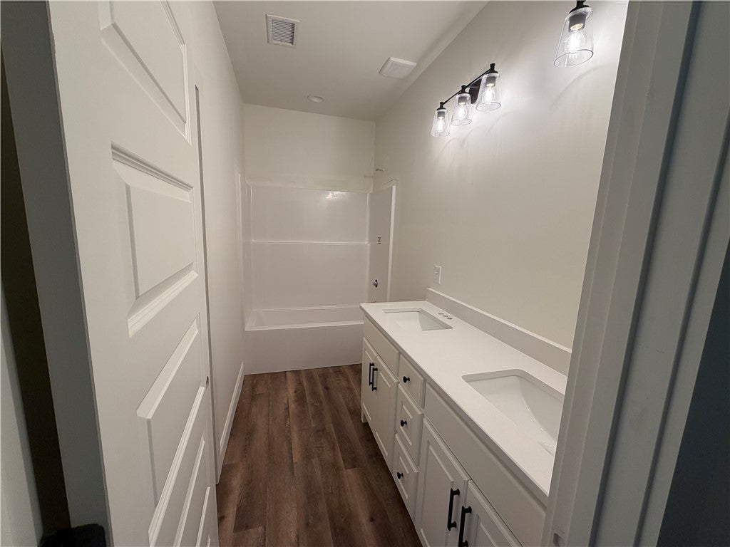 Photo of 2821 LEE ROAD 40, Salem, AL 36874 (MLS # 182434)