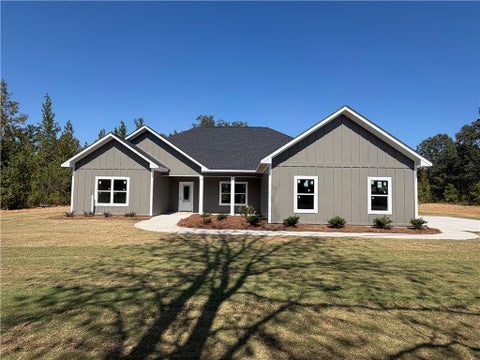 Photo of 2821 LEE ROAD 40, Salem, AL 36874 (MLS # 182434)