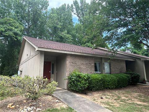 Photo of 1051 STONEGATE Drive #A, Auburn, AL 36832 (MLS # 180431)
