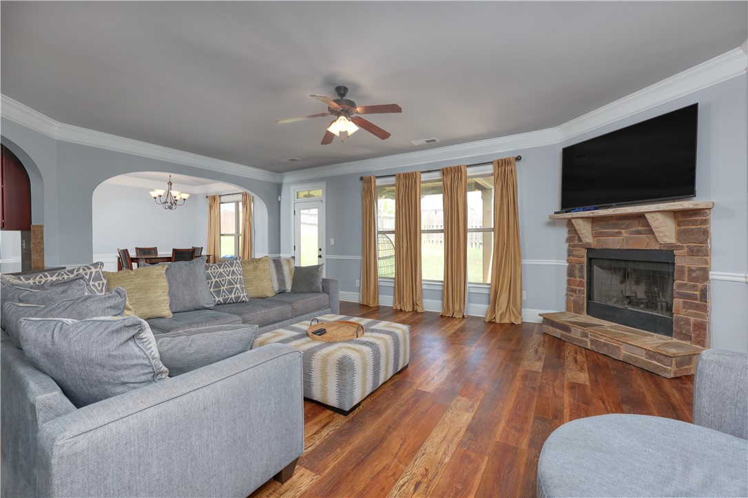 151 LANDING Way
