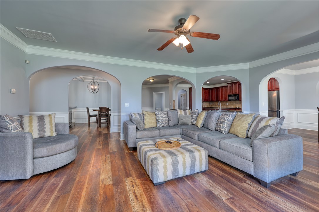 151 LANDING Way
