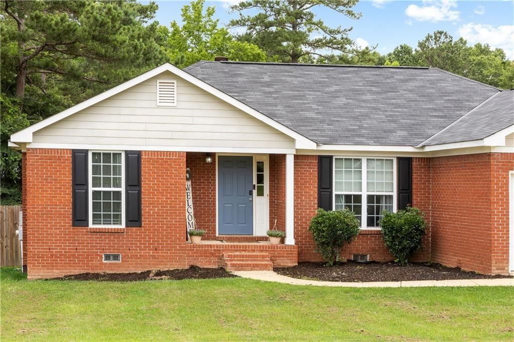 Photo of 132 LEE ROAD 2126, Salem, AL 36874 (MLS # 175521)