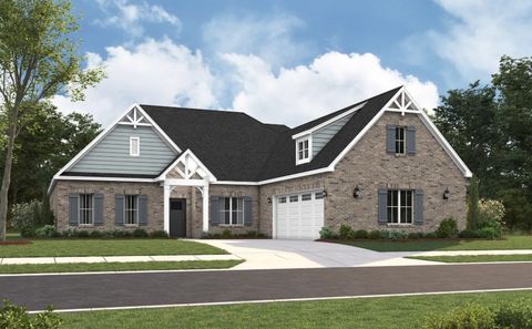 1605 KAY Court Opelika AL 36801