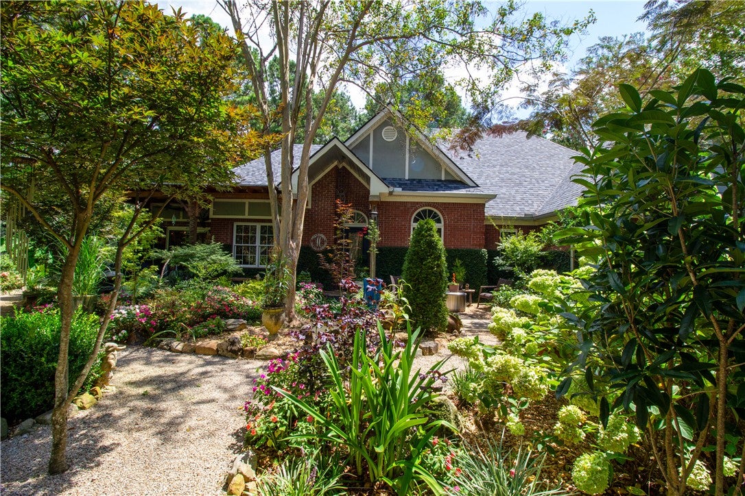 2053 JANABROOKE Lane