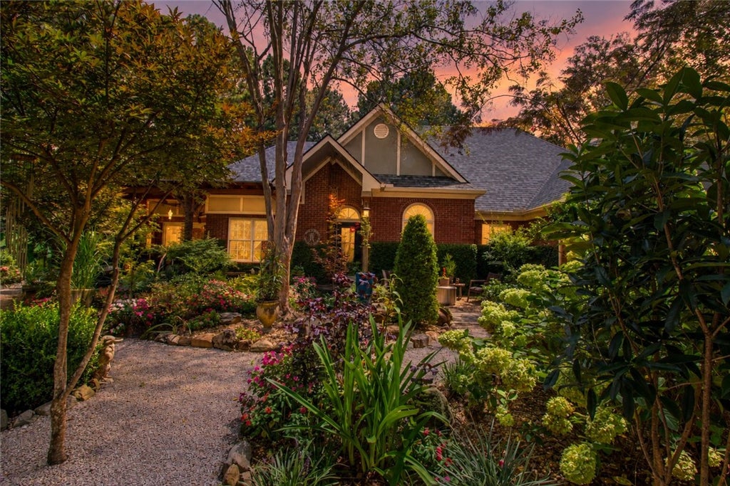 Photo of 2053 JANABROOKE Lane, Auburn, AL 36830 (MLS # 181925)