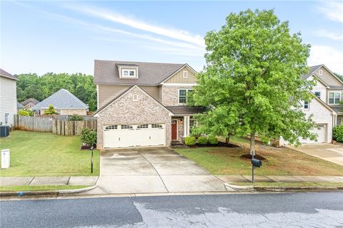 Photo of 2431 ANTLER RIDGE Drive, Auburn, AL 36832 (MLS # 180562)