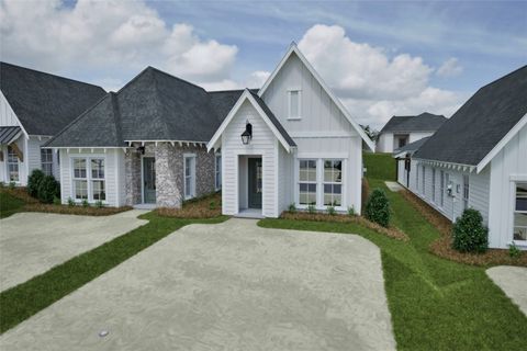 Photo of 1045 HUNTERS Way, Opelika, AL 36801 (MLS # 179462)