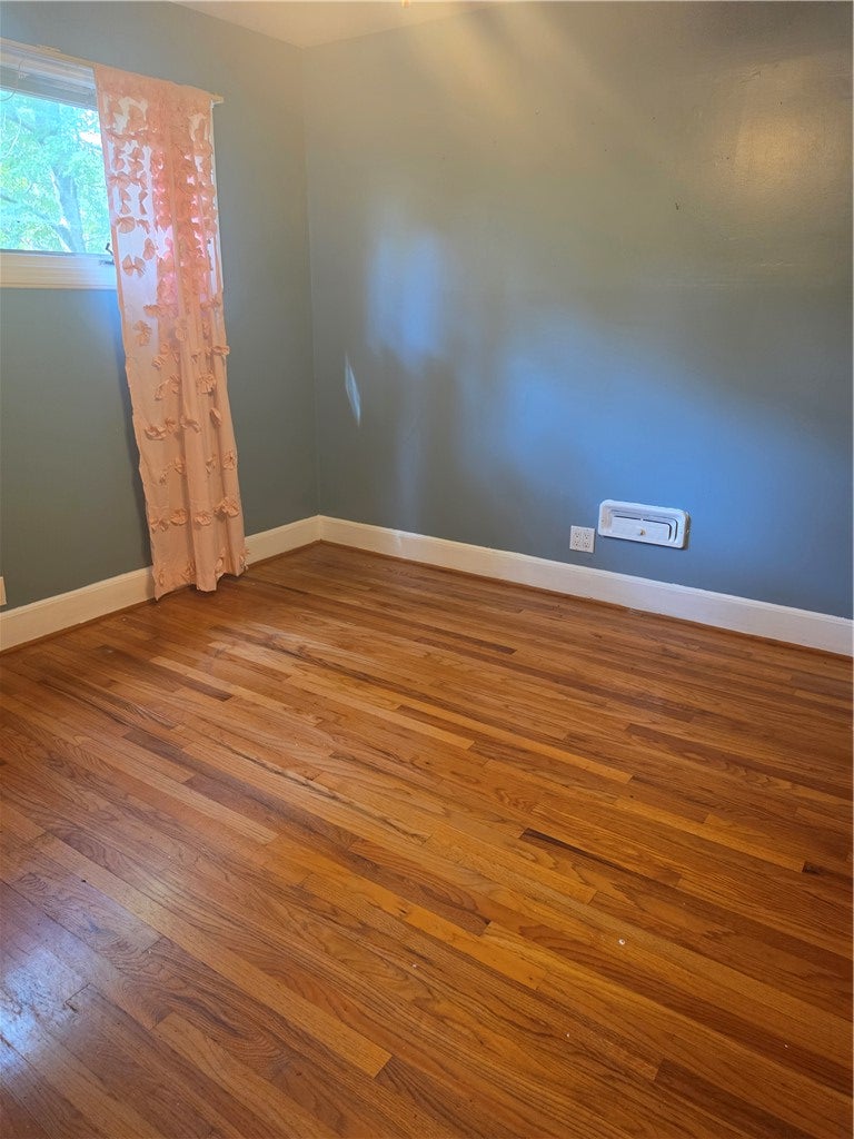 634 SPRING HILL Road - Photo 3