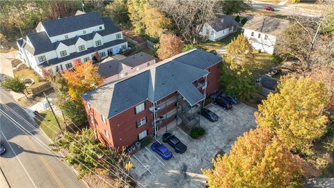 Photo of 634 W GLENN Ave #101, Auburn, AL 36832 (MLS # 177566)