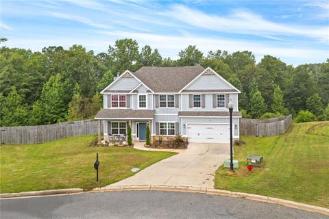 Photo of 1595 CREEKSTONE Drive, Opelika, AL 36804 (MLS # 181674)