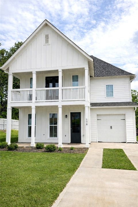 Photo of 598 Piper Avenue, Auburn, AL 36832 (MLS # 178906)