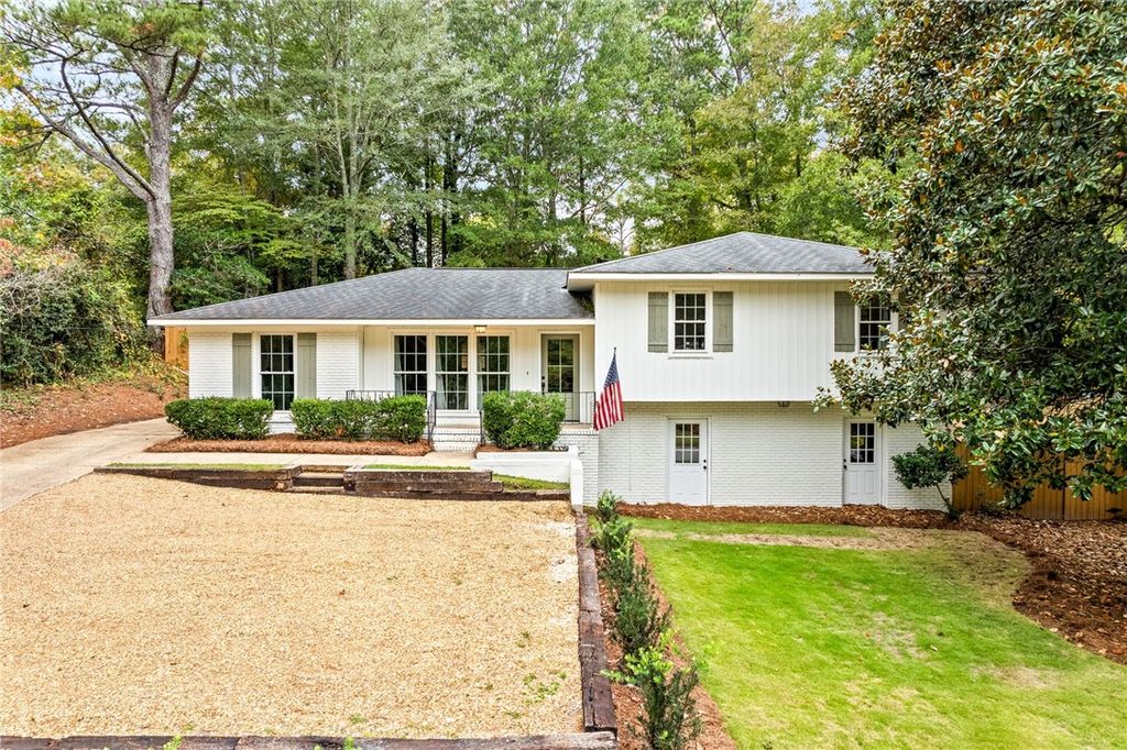 Photo of 414 GREEN Street, Auburn, AL 36830 (MLS # 177347)