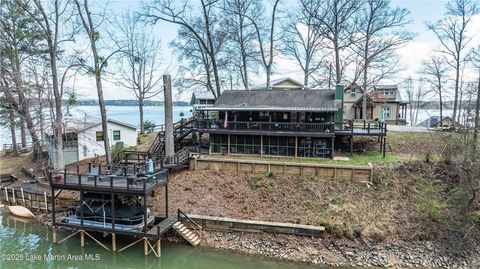 197 MAPLE RIDGE Road Alexander City AL 35010