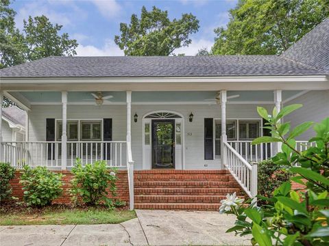 Photo of 513 WINTERBURN Avenue, Opelika, AL 36830 (MLS # 181228)