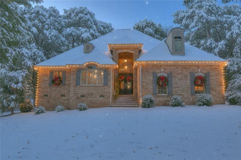 1618 OLIVIA Way Auburn AL 36830