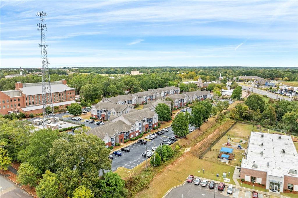 Photo of 1114 S COLLEGE Street #4302, Auburn, AL 36830 (MLS # 177214)