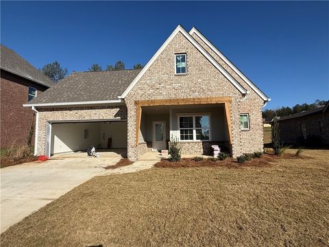 Photo of 2622 RUTLAND Road, Auburn, AL 36832 (MLS # 177110)