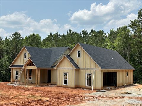 172 LEE ROAD 278 Salem AL 36874
