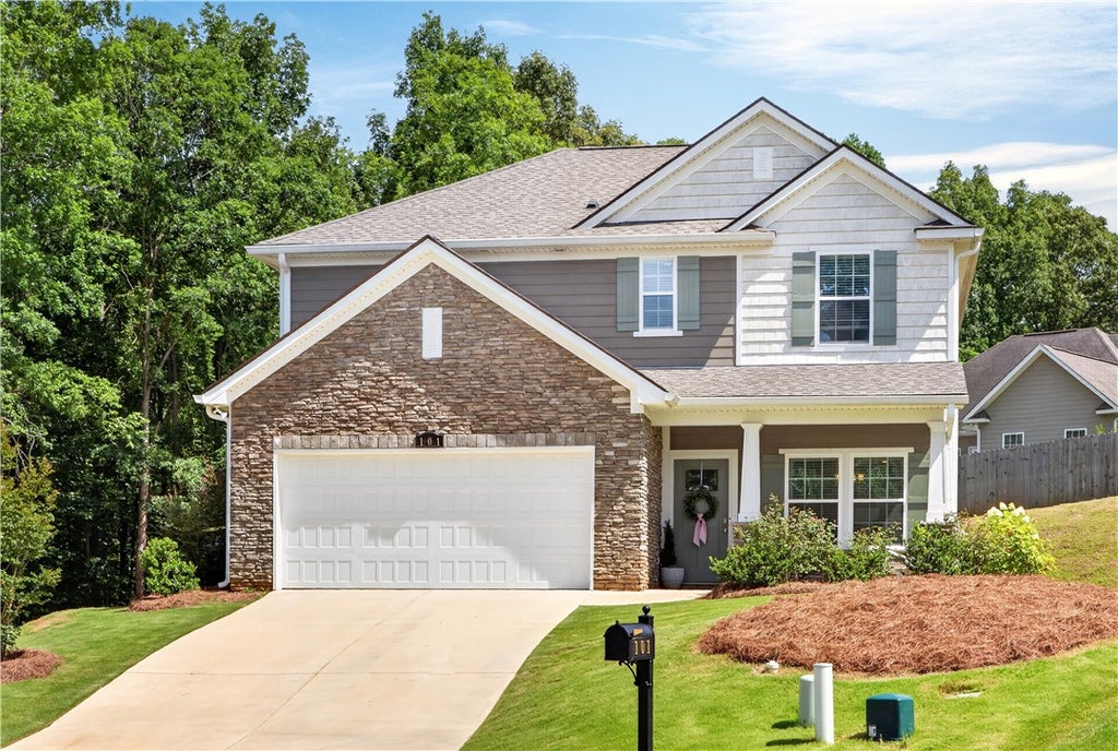 Photo of 101 COTTAGE Court, Opelika, AL 36801 (MLS # 181054)
