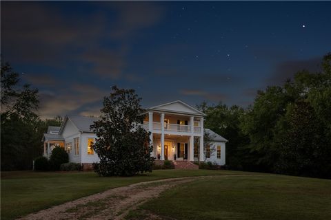 Photo of 476 PEAR TREE Road, Auburn, AL 36830 (MLS # 177051)