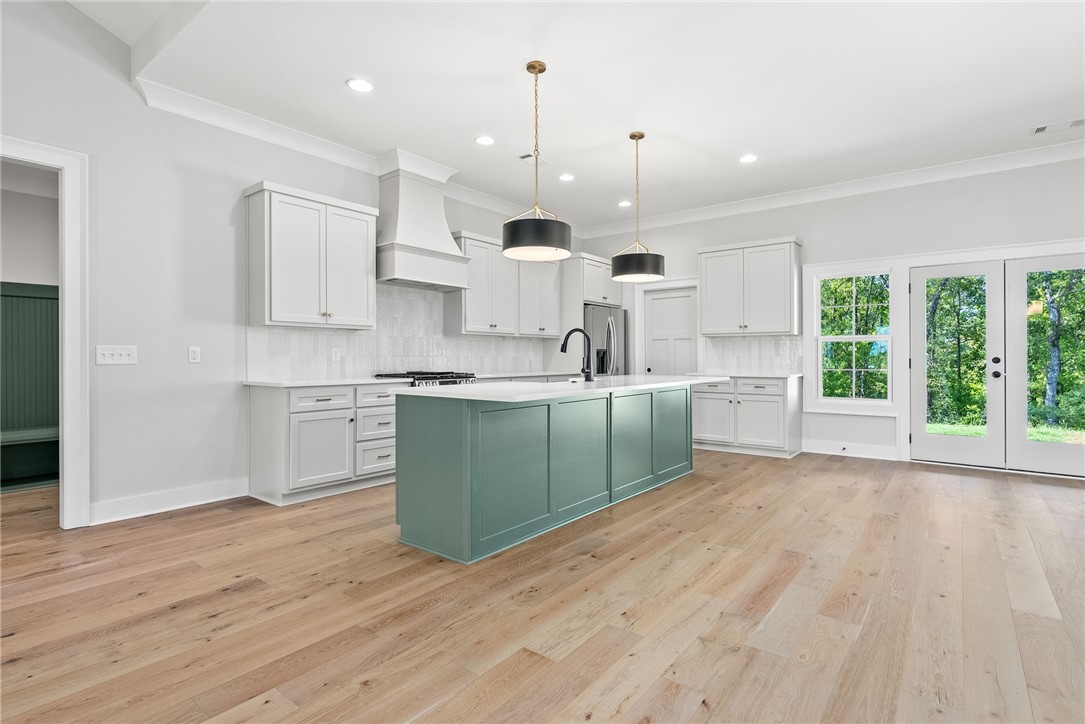 40 EAGLE RIDGE Lane