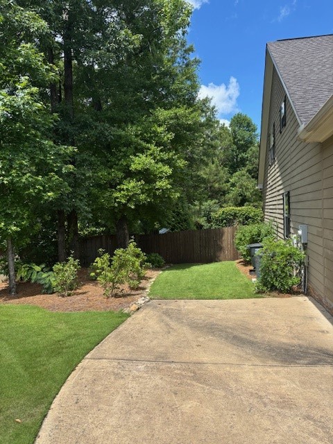 1201 LIVE OAK Circle
